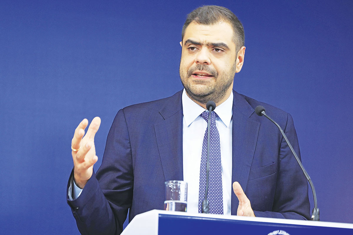 Πανικός στο Μαξίμου με Καραμανλή και Σαμαρά!