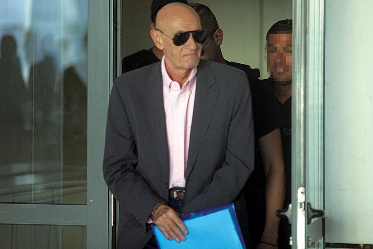 Εξοπλισμοί: Ο Ζήγρας (του Ακη) πέθανε και πήρε μαζί του όλα τα βρόμικα μυστικά