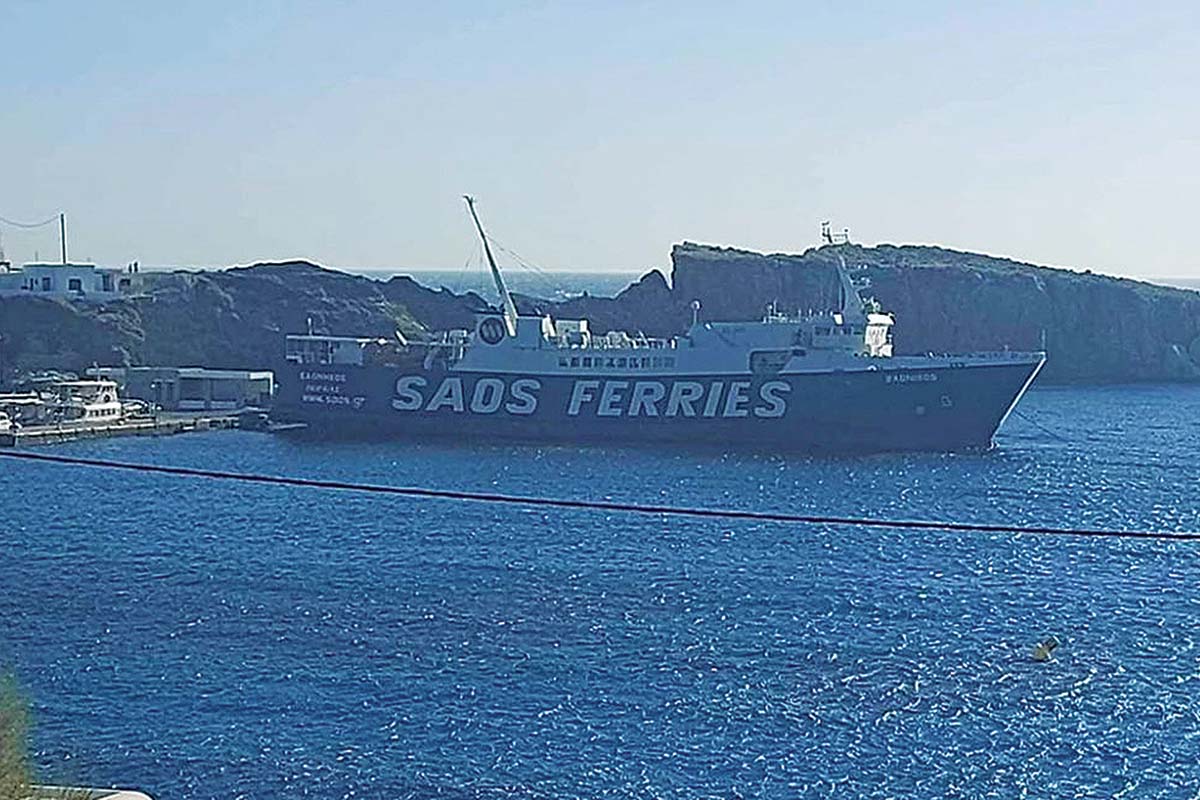 Πλοίο προσέκρουσε στη Φολέγανδρο