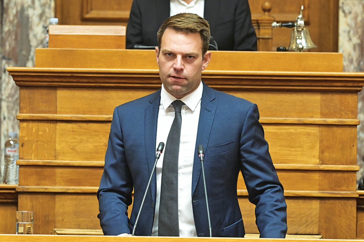 Οι συριζαίοι στήνουν πανηγύρι του Αυγούστου!