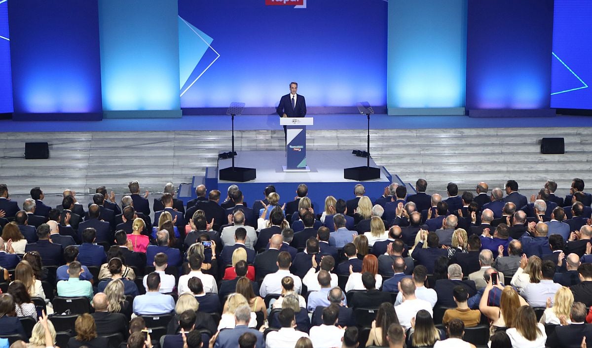 Με… μισοάδειο καλάθι πάει φέτος στη ΔΕΘ ο Μητσοτάκης