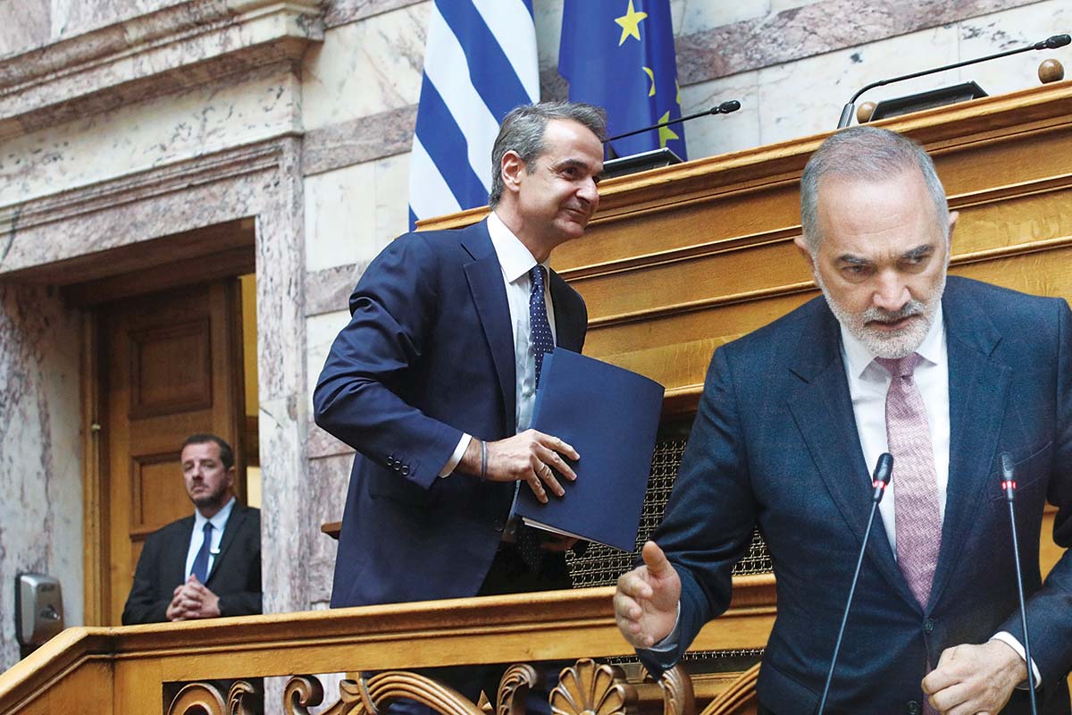 Επιχείρηση εκφοβισμού της Κοινοβουλευτικής Ομάδας από Μητσοτάκη