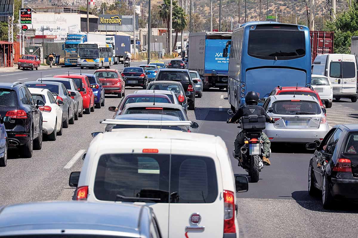 «Μεγάλος Αδερφός» για ανασφάλιστα