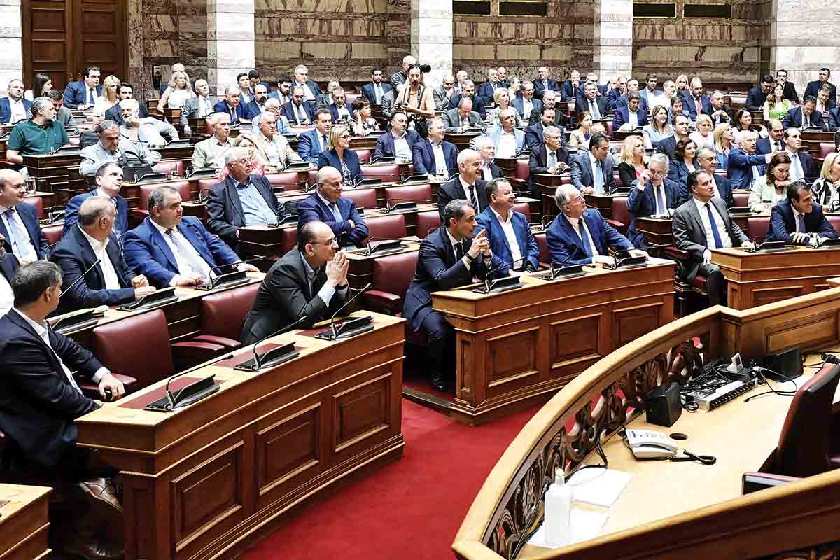 «Αντάρτικο» από 11 «γαλάζιους» βουλευτές