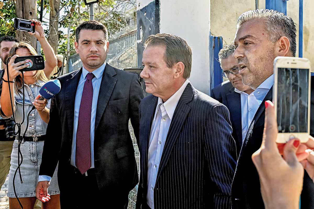 Μυστήριο με 28.000 € στη βίλα του Λύτρα!