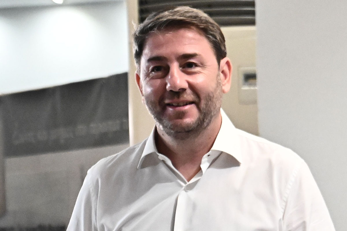 Παίζουν την κολοκυθιά με φόντο το ραντεβού Μητσοτάκη – Ανδρουλάκη