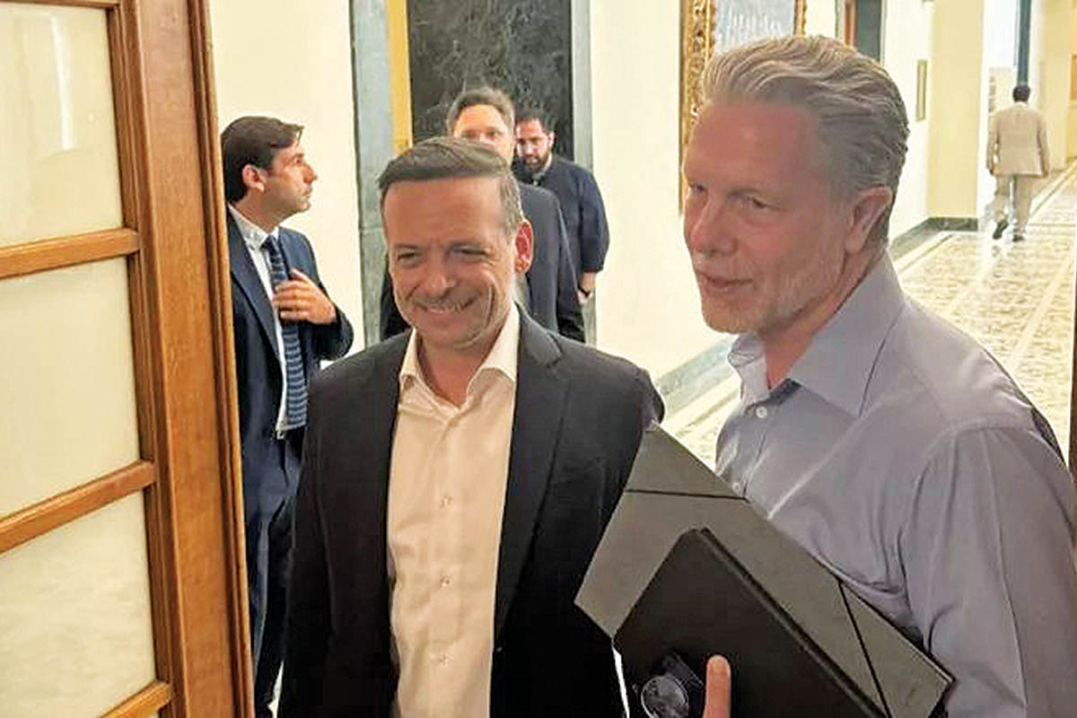 Οι δύο «τρέχουν» για συμμαχίες