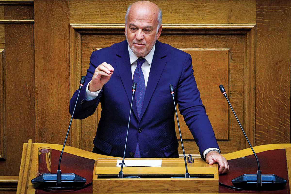 Γιώργος Φλωρίδης: Παρουσιάζει τη σκιά του μεγαλύτερη απ’ το έργο του
