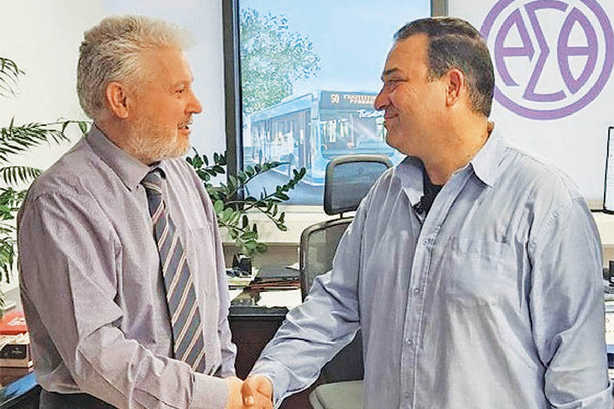 Οδηγός του ΟΑΣΘ βρήκε και παρέδωσε τσάντα με 2.500 €