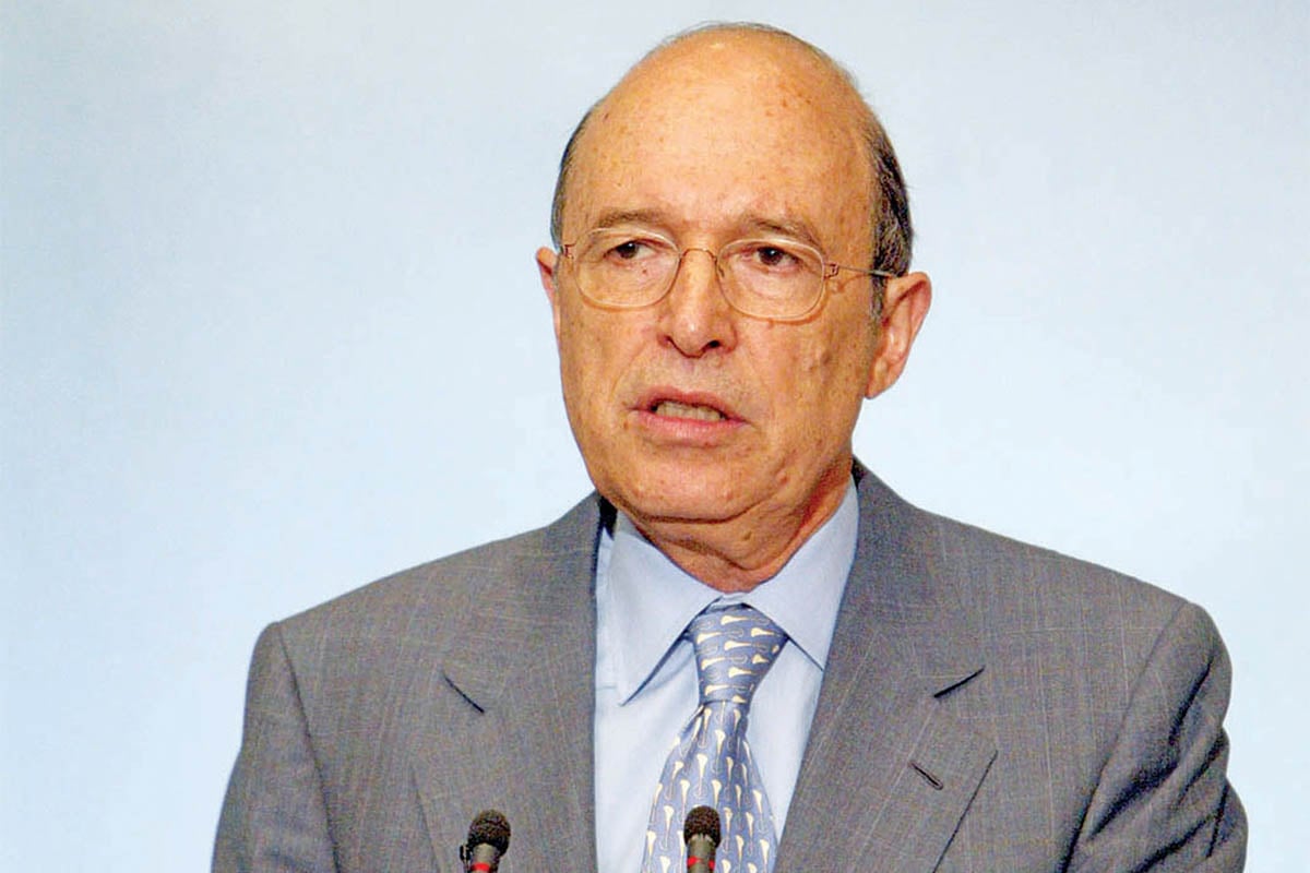 Σήμερα η κηδεία Σημίτη, που θα ταφεί δίπλα στον Ανδρέα Παπανδρέου