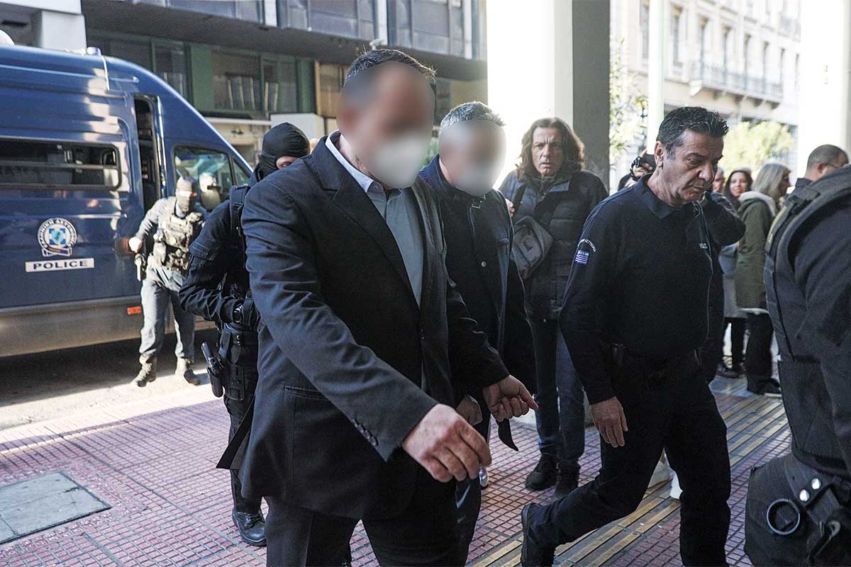 Ο αστυνομικός κατείχε υλικό με παιδική πορνογραφία!