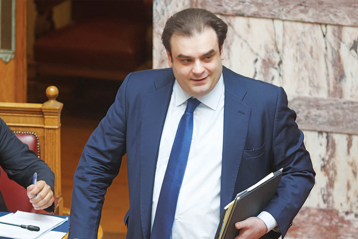 «Καυτοί» φάκελοι στα χέρια του Πιερρακάκη