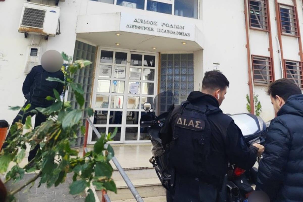 Ξεδοντιάζουν τη μαφία στην Πολεοδομία Ρόδου