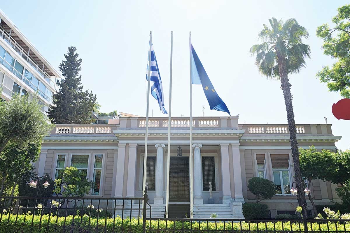 Τα μυστήρια των γκάλοπ κι ένα ερώτημα για τον Δ. Μαύρο