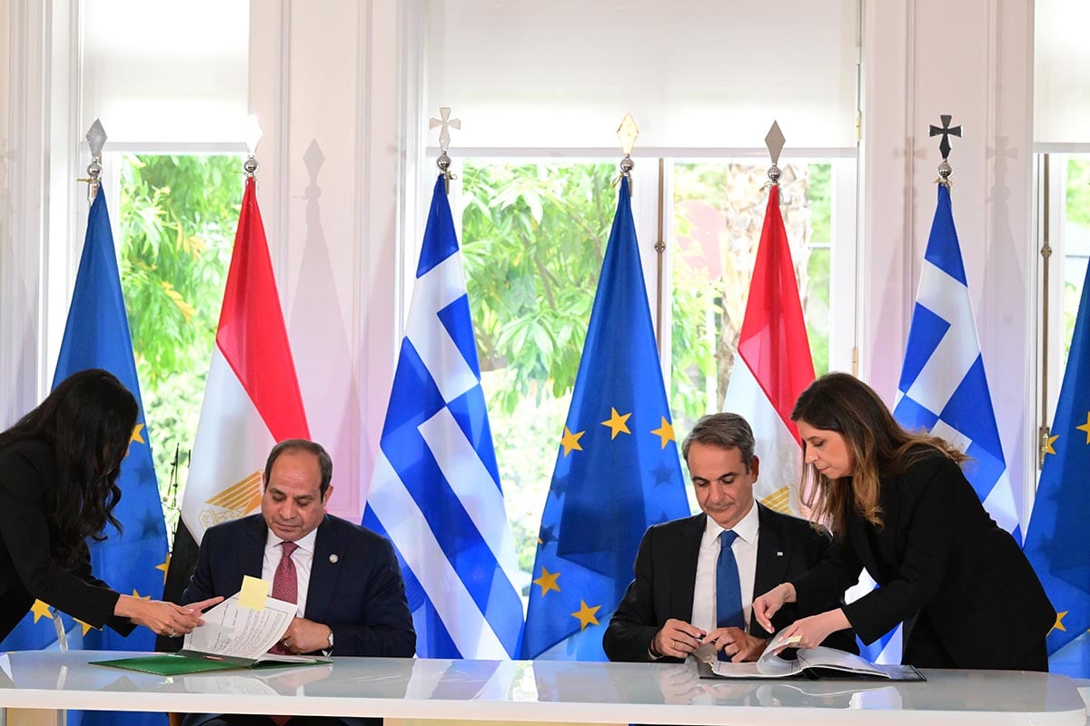 Νέα σελίδα στις σχέσεις Αθήνας και Καΐρου