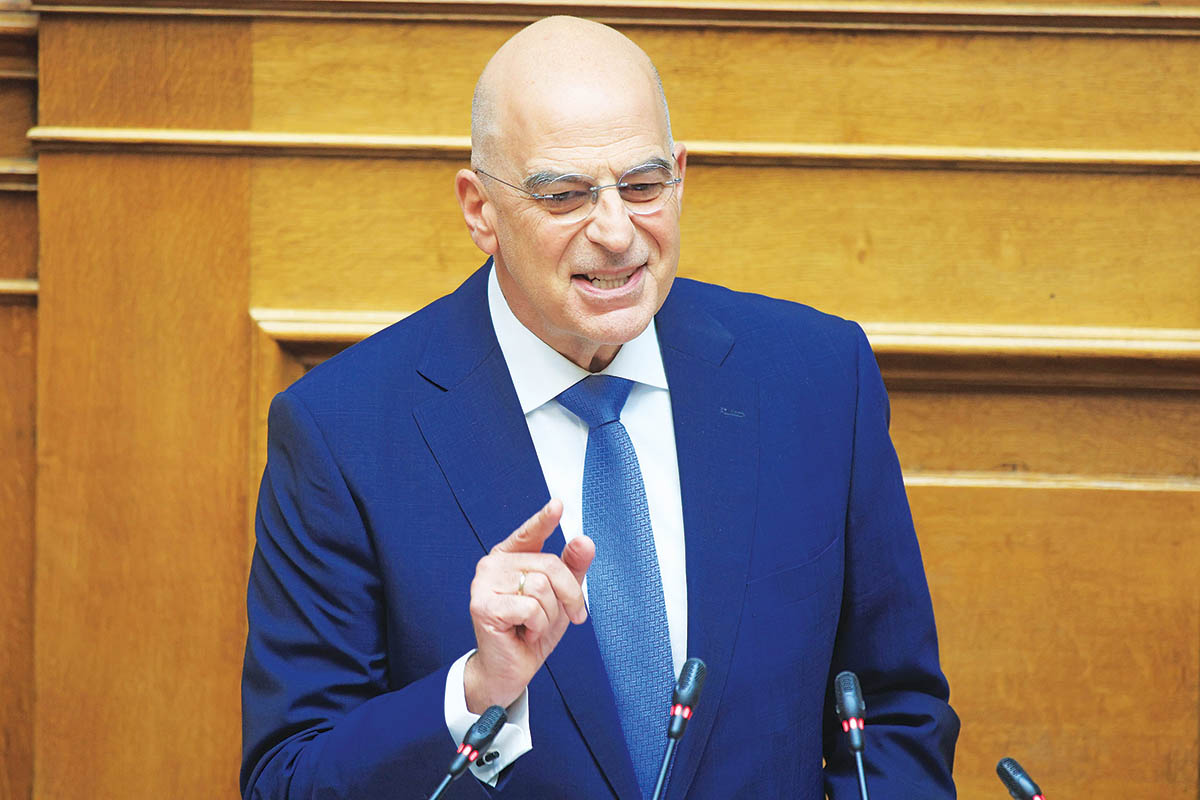 Σκοτσέζικο ντους Δένδια  στο Μαξίμου για τα Τέμπη