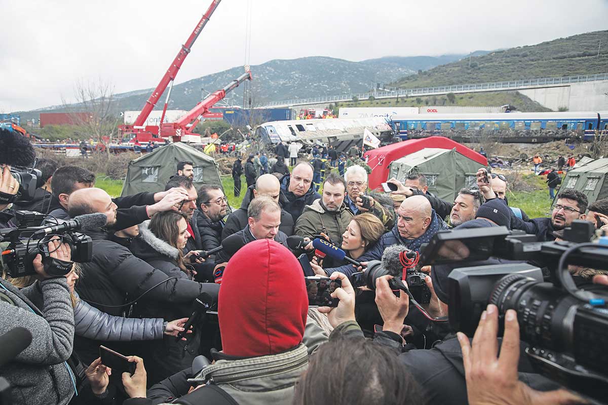 Καραμανλής: «Στη σέντρα» (επιτέλους)  για τα Τέμπη
