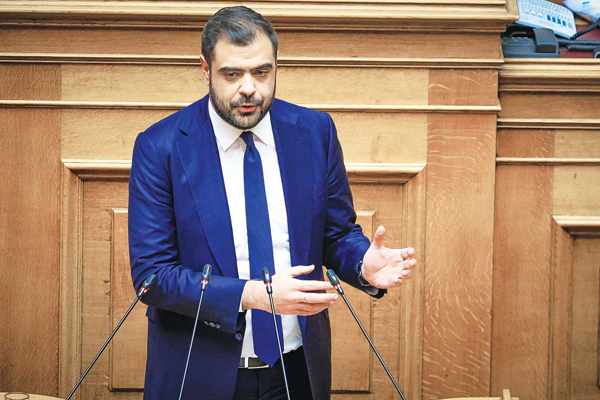 Φαιδρότητες Μαρινάκη για το άρθρο-φίμωτρο