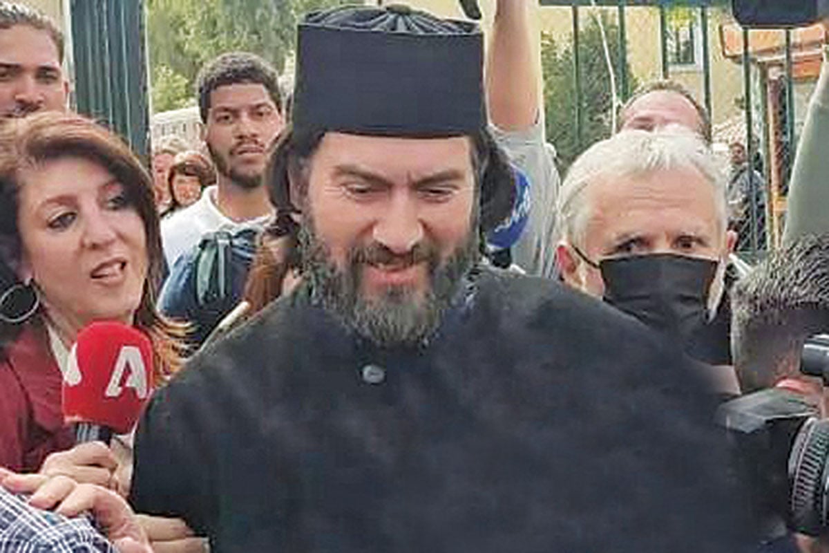 Χρηματισμός μαρτύρων στη δίκη του π. Αντωνίου