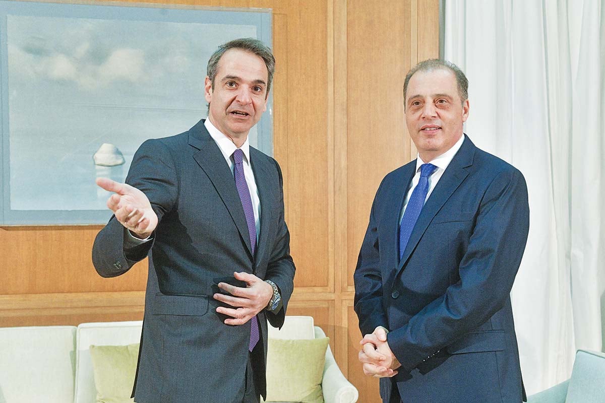 Ν.Δ. – Βελόπουλος έβαλαν «φίμωτρο» στη δημοκρατία