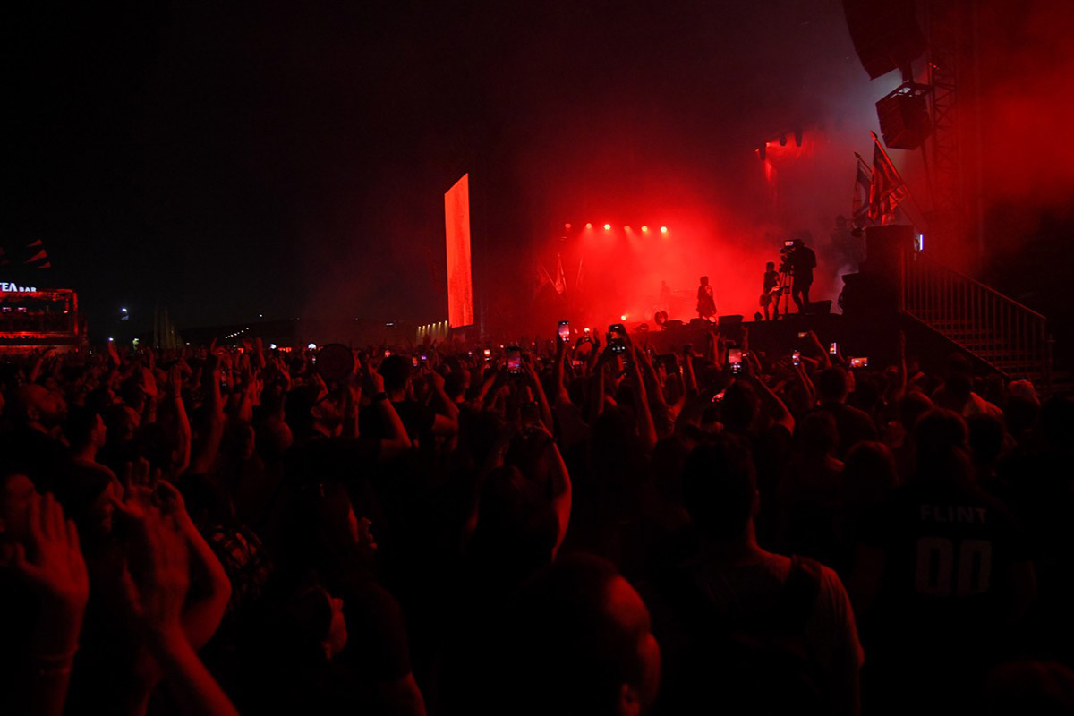 Οι Prodigy «τα έσπασαν» στην Πλατεία Νερού