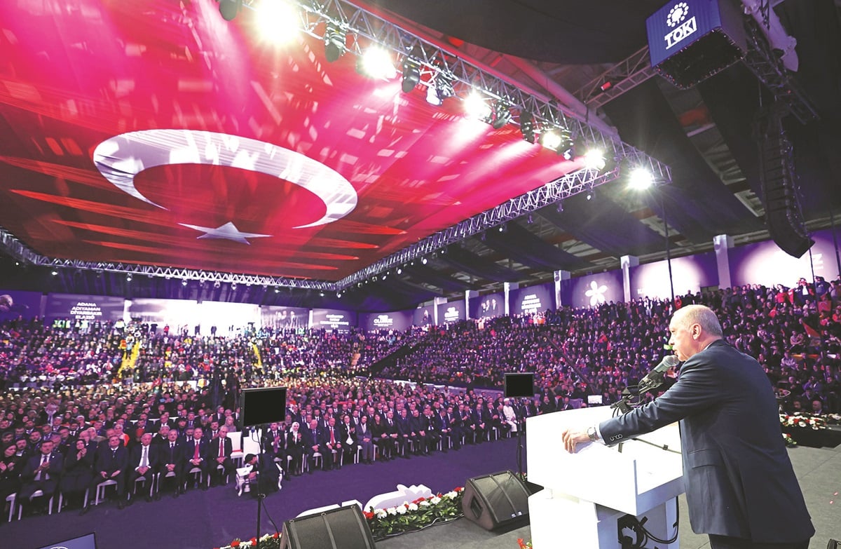 Εθνικός μονόδρομος η απόκτηση και η επίδειξη ισχύος