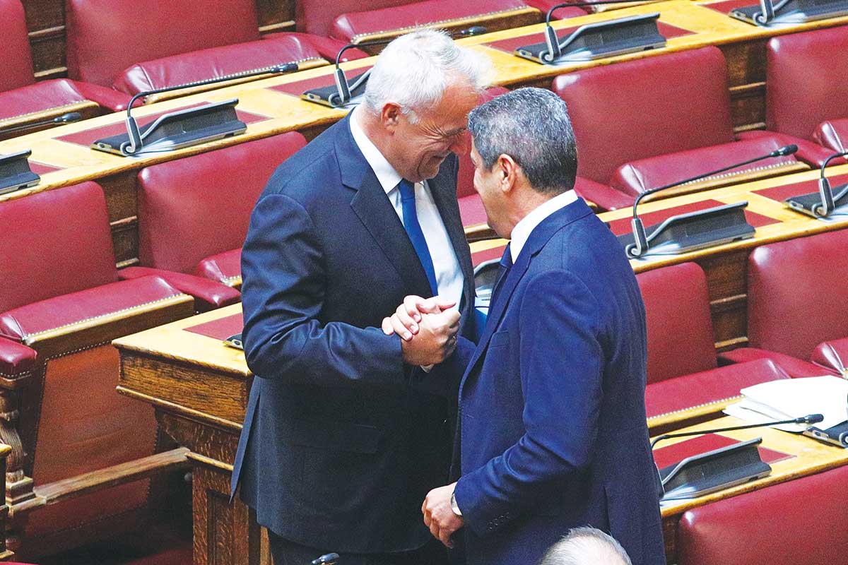Το χρονικό της ντροπής για να καλύψουν Βορίδη και Αυγενάκη
