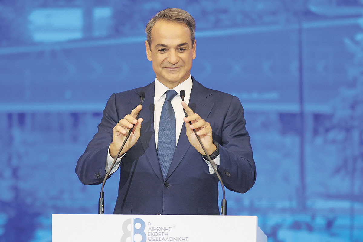 Με φοροελαφρύνσεις θέλει να αντιστρέψει το αρνητικό κλίμα