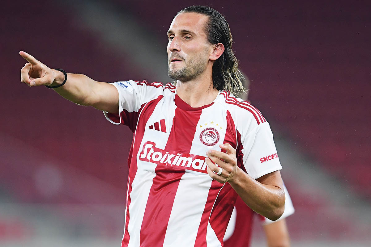 Ο Ολυμπιακός λύγισε με 2-0 την αντίσταση του Αστέρα Τρίπολης