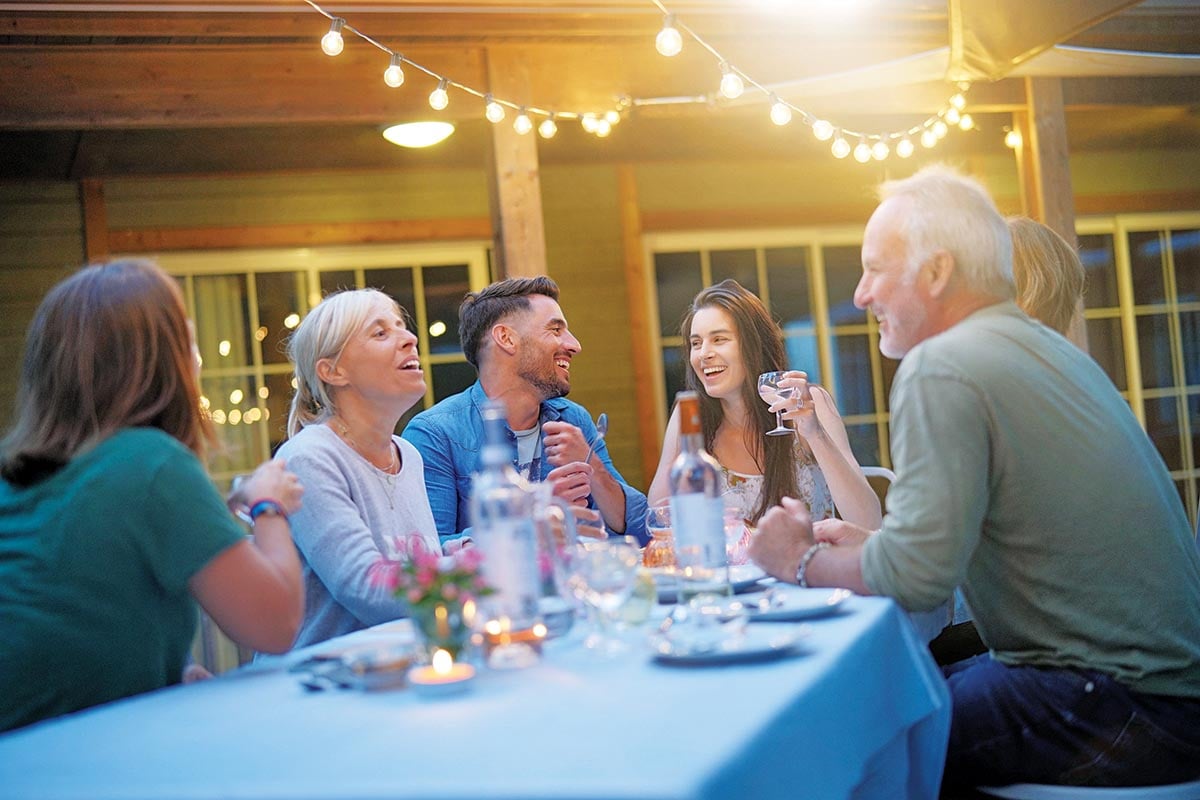 Στο πατρικό τους έως τα 31 οι Έλληνες!