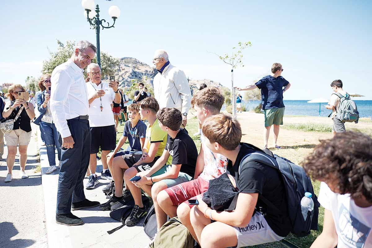 Στη Λήμνο, λίγο πριν από το ραντεβού με τον Ερντογάν