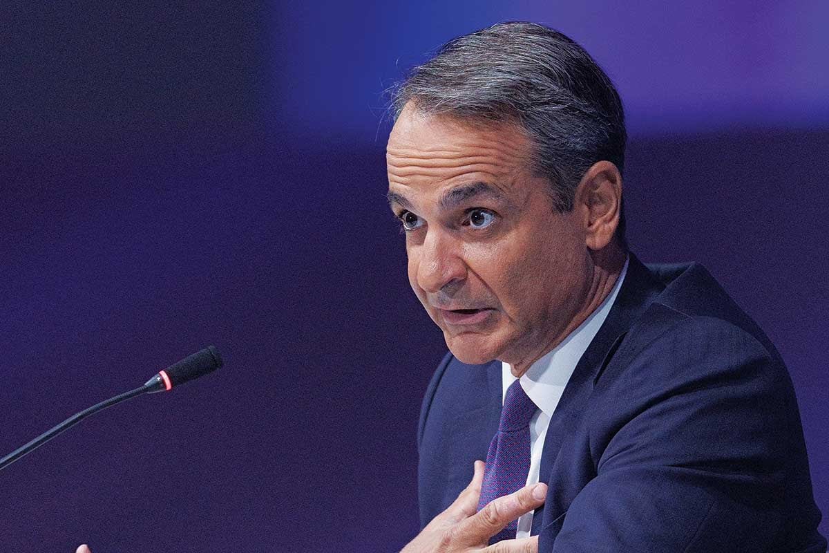 Εδωσε ψίχουλα και τα παρουσιάζει για παντεσπάνι