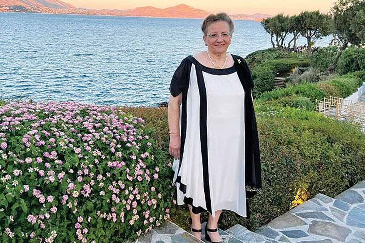 Ιερά Μονή Σινά: «Με πολεμούν ως γυναίκα, μάνα και αγωνίστρια»