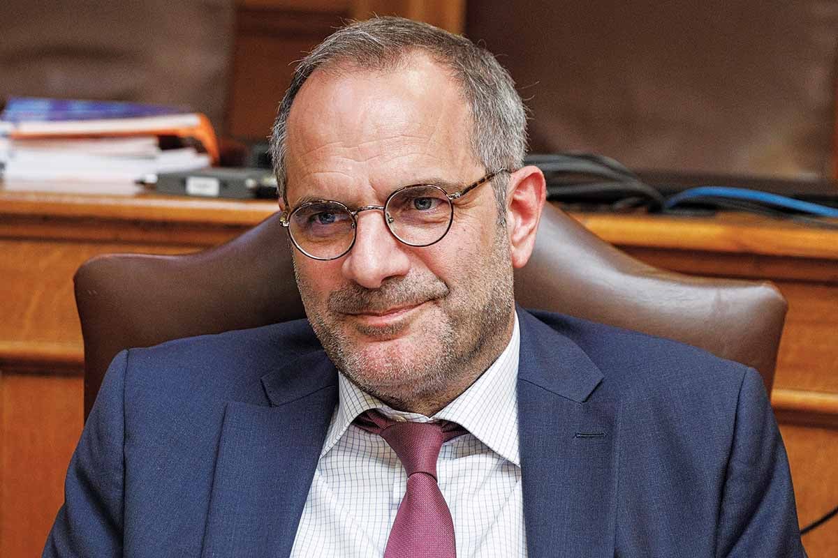 Σάλος με το κολέγιο που ανήκει στη σύζυγο του Ζούλα και πήρε άδεια ΑΕΙ!