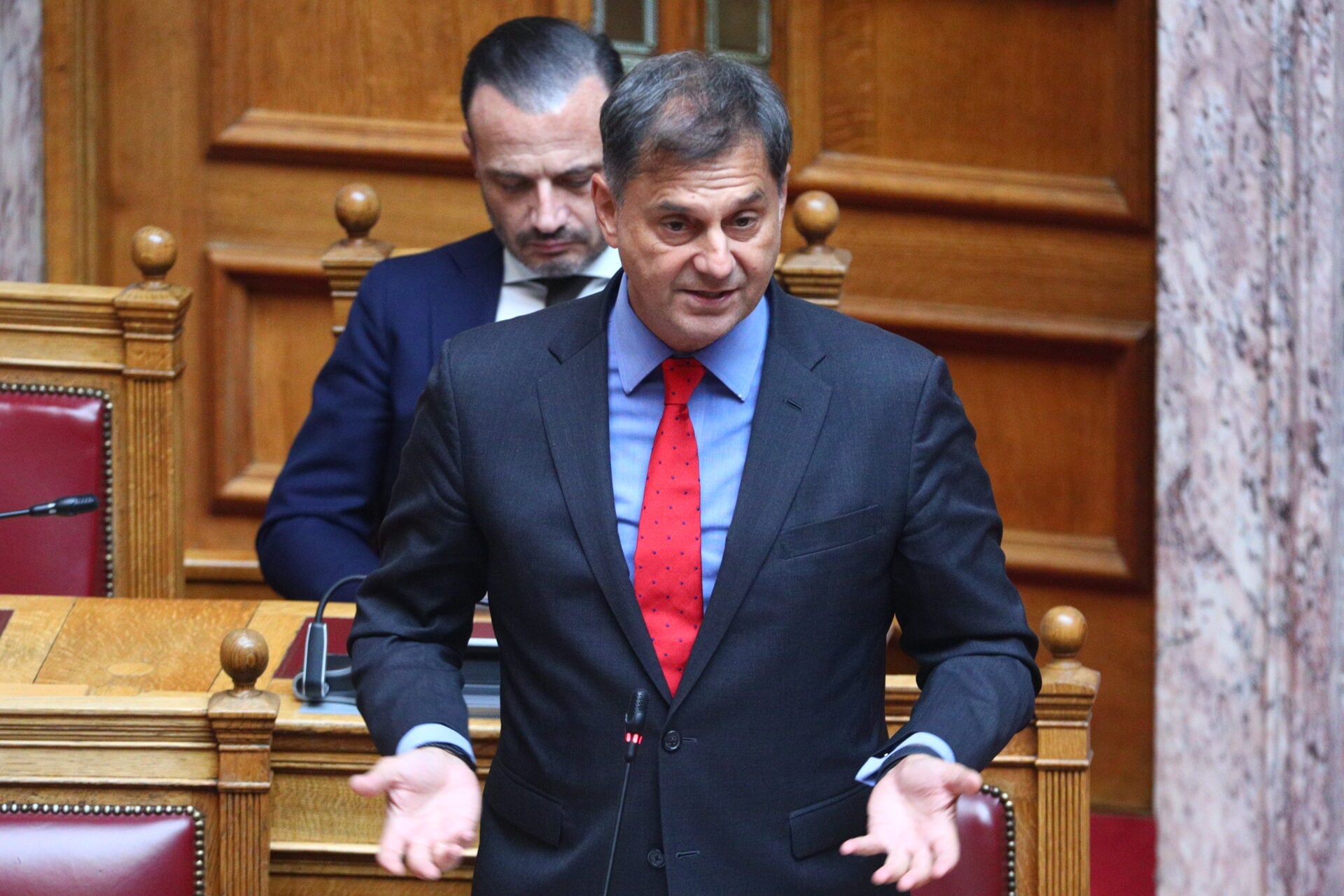 «Κρεσέντο αλαζονείας»: Νέες εμπρηστικές δηλώσεις Θεοχάρη και Κουλκουδίνα πυροδοτούν θύελλα αντιδράσεων