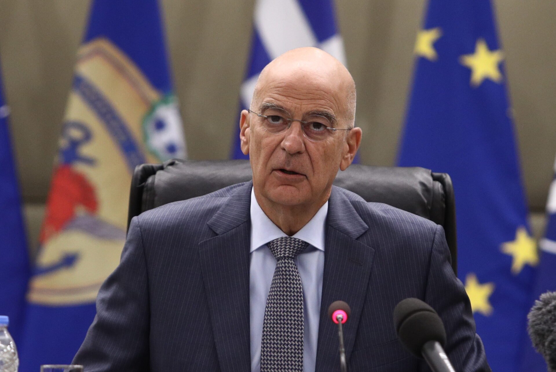 Ηχηρό μήνυμα Δένδια: «Οι καιροί που έρχονται είναι αδυσώπητοι»