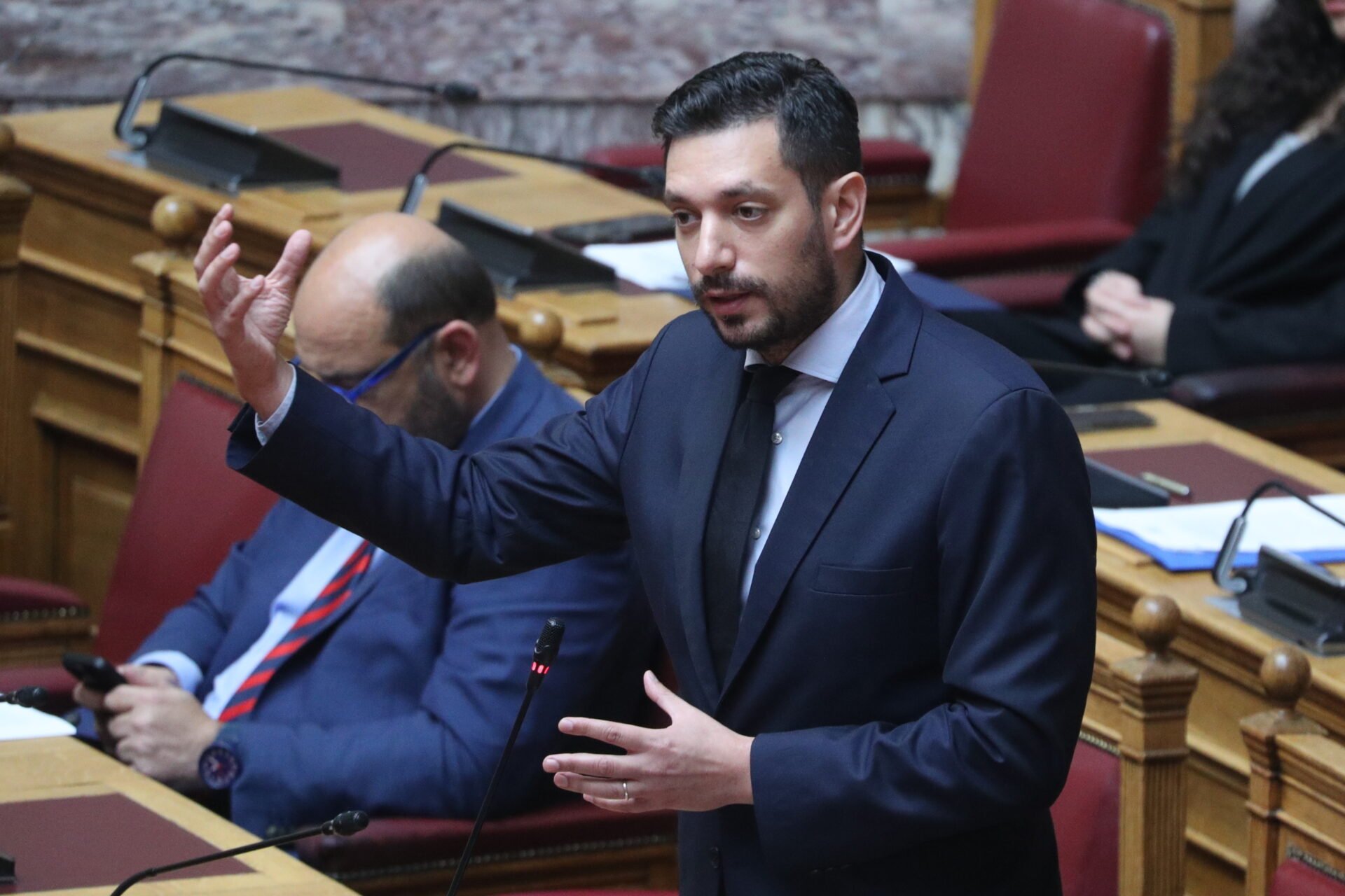 Στα δικαστήρια το SMS του Κυρανάκη – Πολίτες ζητούν αποζημιώσεις 10.000 ευρώ για παραβίαση προσωπικών δεδομένων