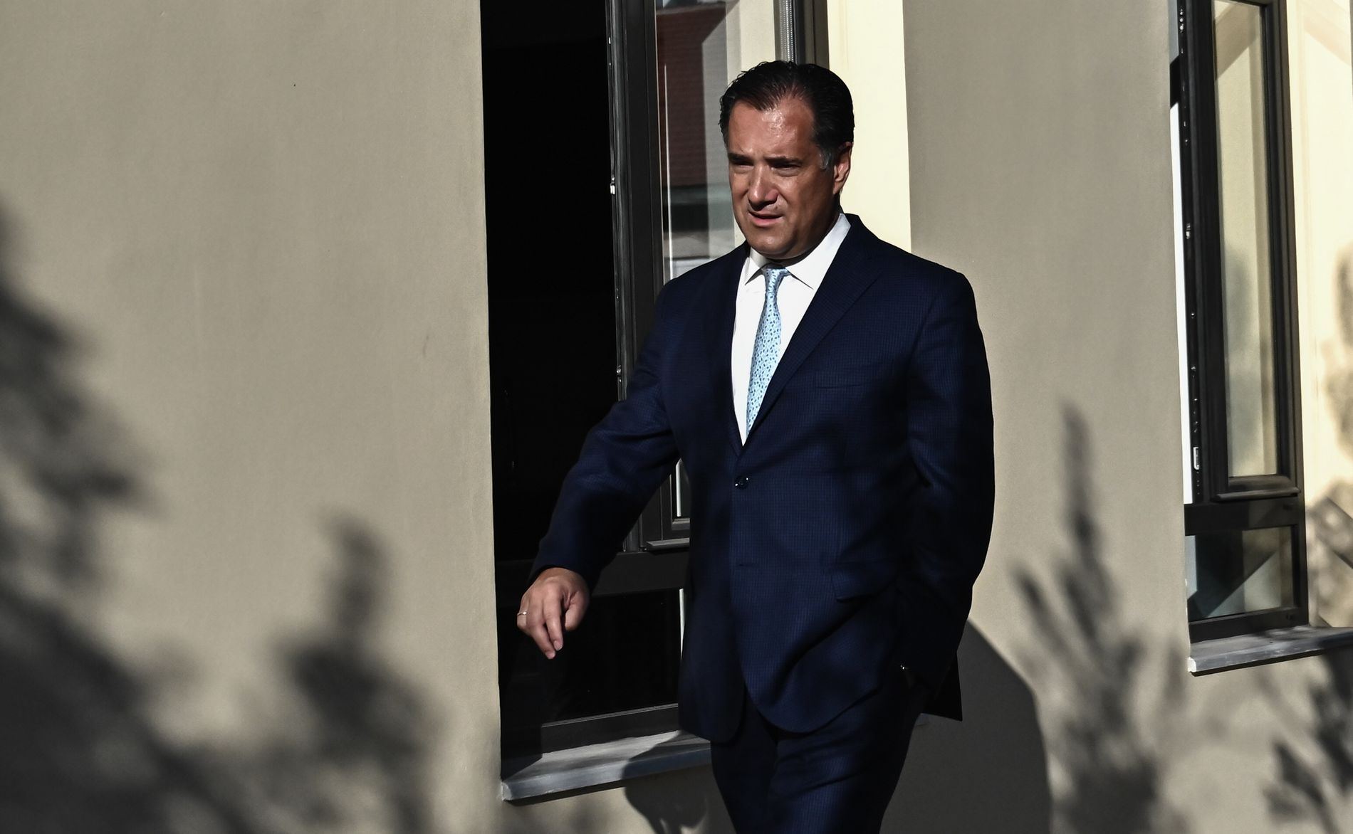 Ανεύθυνος και ψεύτης: Η ΕΛ.ΑΣ. διαψεύδει τον Άδωνι για τον θάνατο της 16χρονης στο Γκάζι