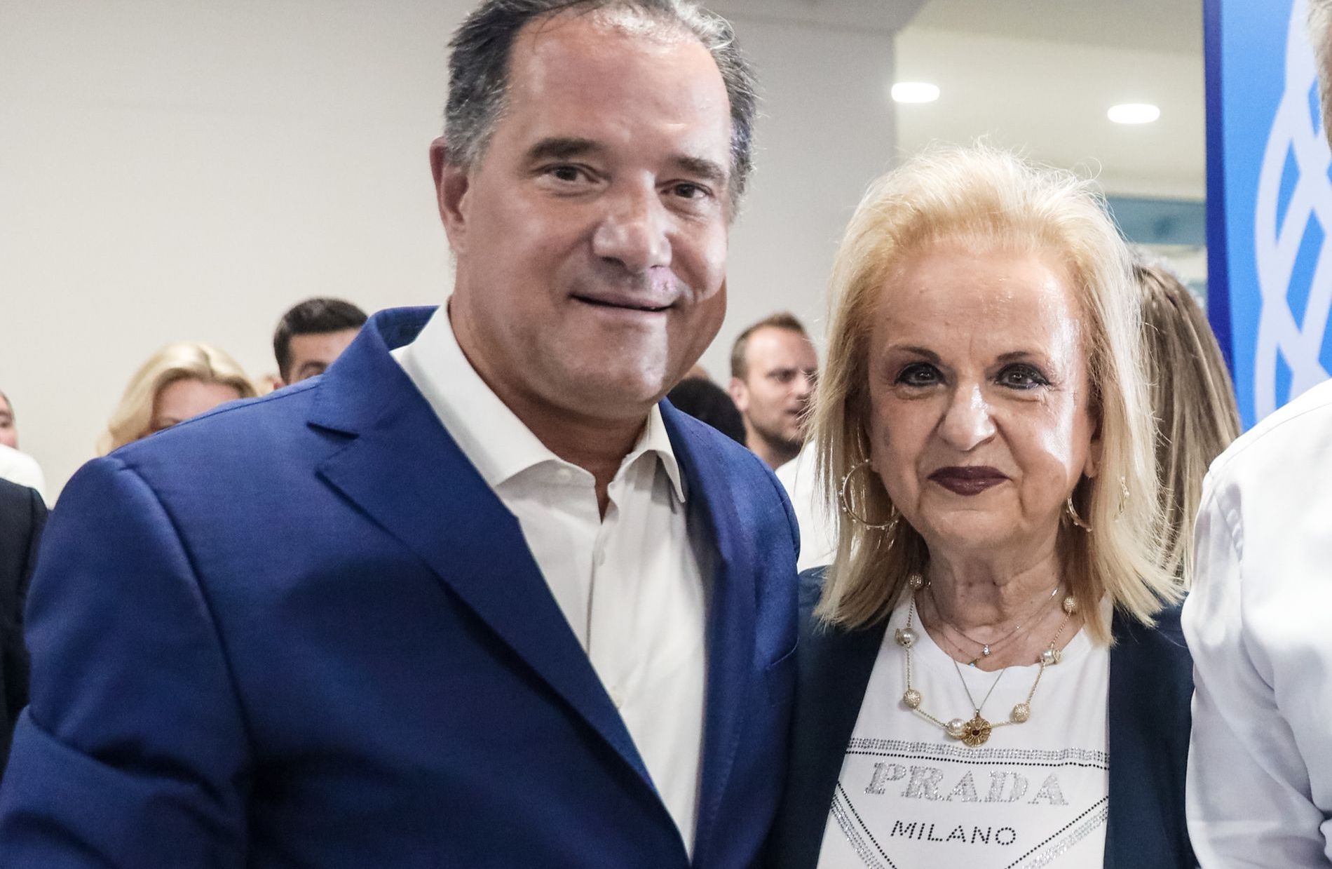 Προκαλούν ασύστολα: Φωτογραφική διάταξη Άδωνι υπέρ της Παγώνη