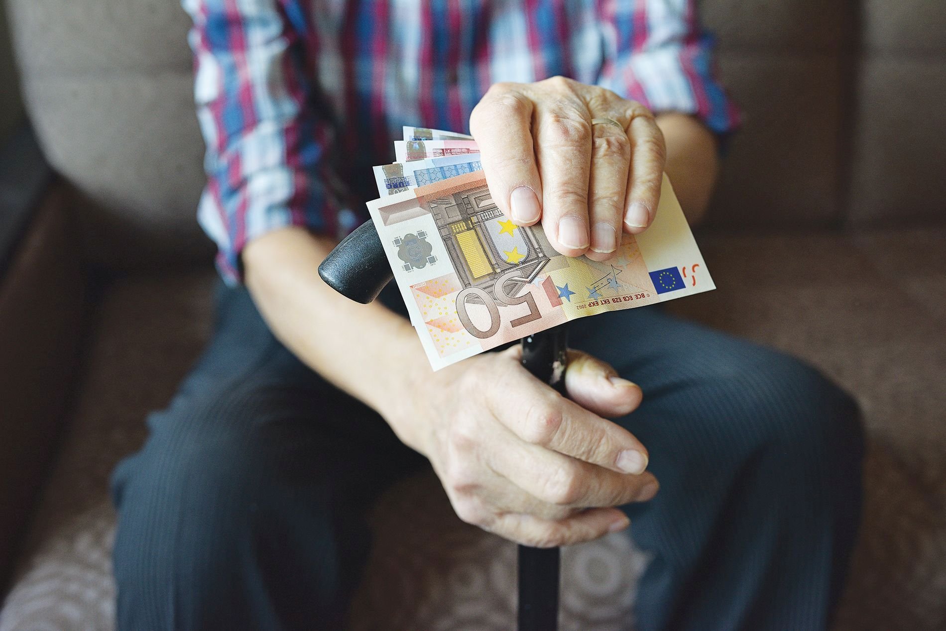 Μέχρι τις 20 Νοεμβρίου το επίδομα των 250 ευρώ σε συνταξιούχους: Ποιοι το δικαιούνται