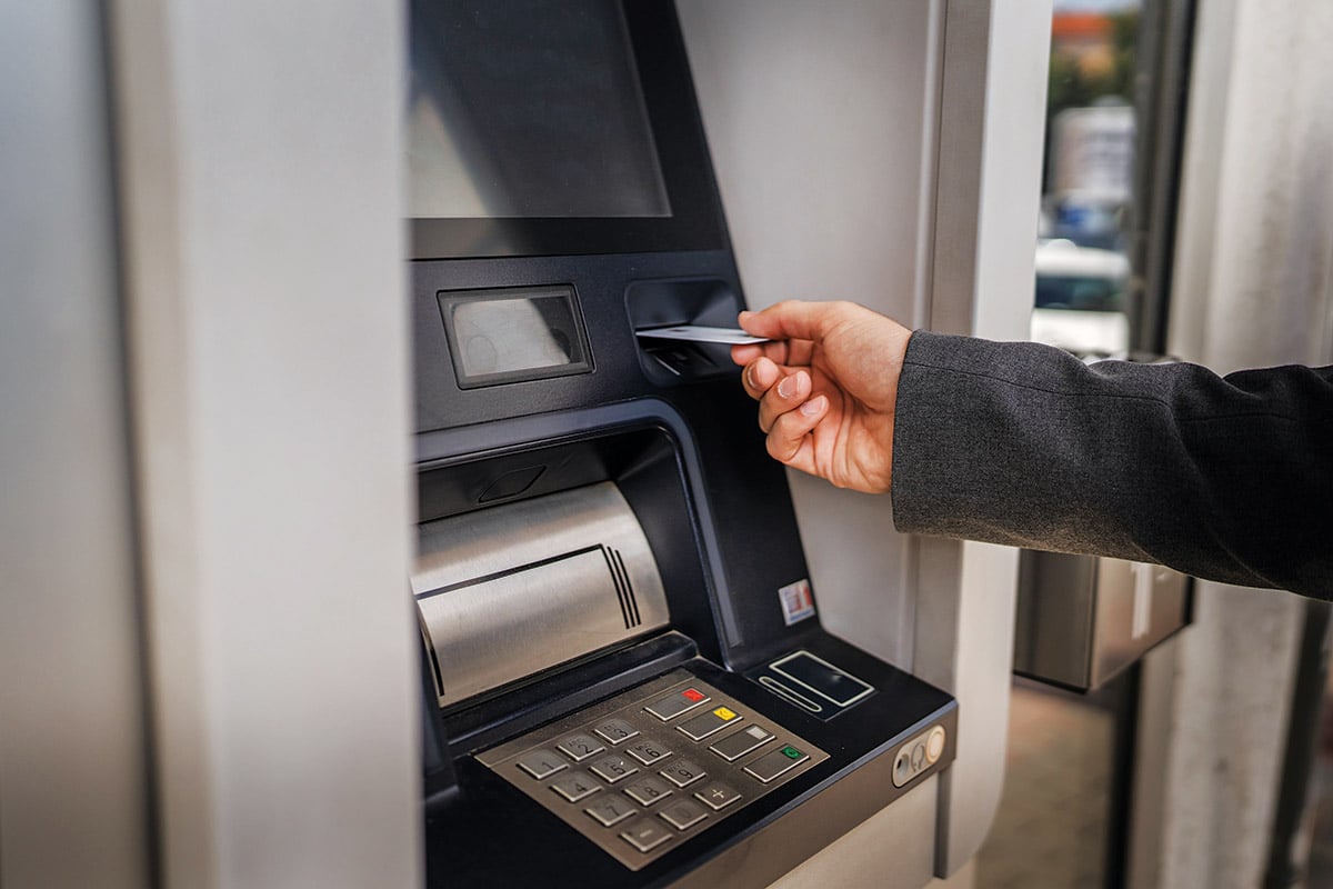 Η Ελλάδα του παραλόγου σε 20 ατάκες