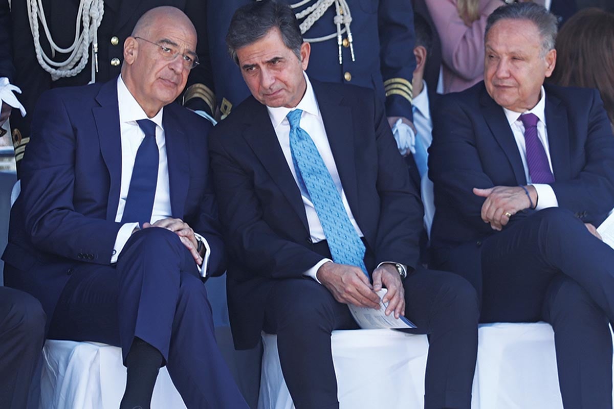 Ούτε που… κοιτάχτηκαν Δένδιας και Μητσοτάκης