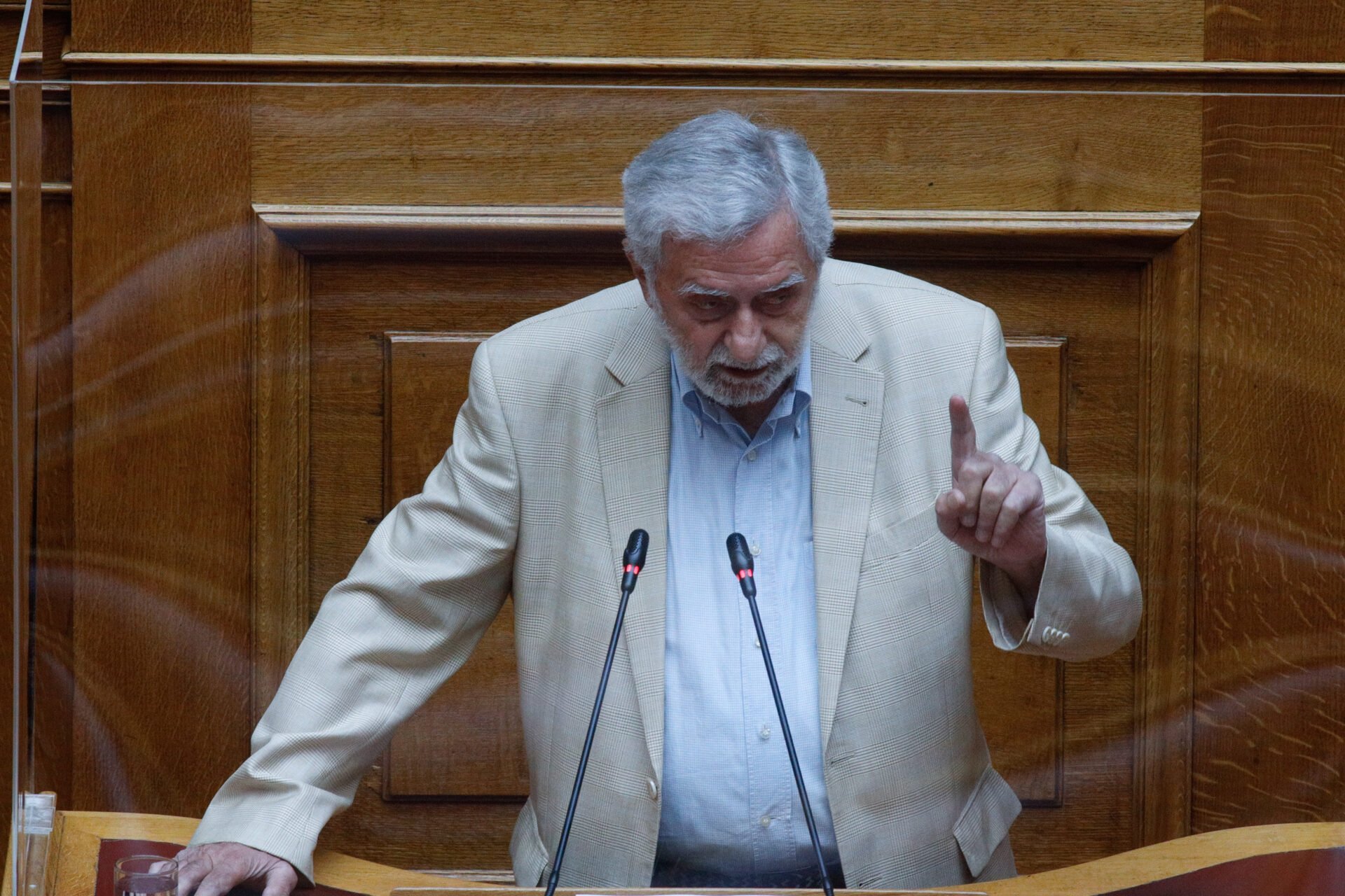 Δρίτσας: Βουλευτής του ΣΥΡΙΖΑ για… 3,5 ώρες