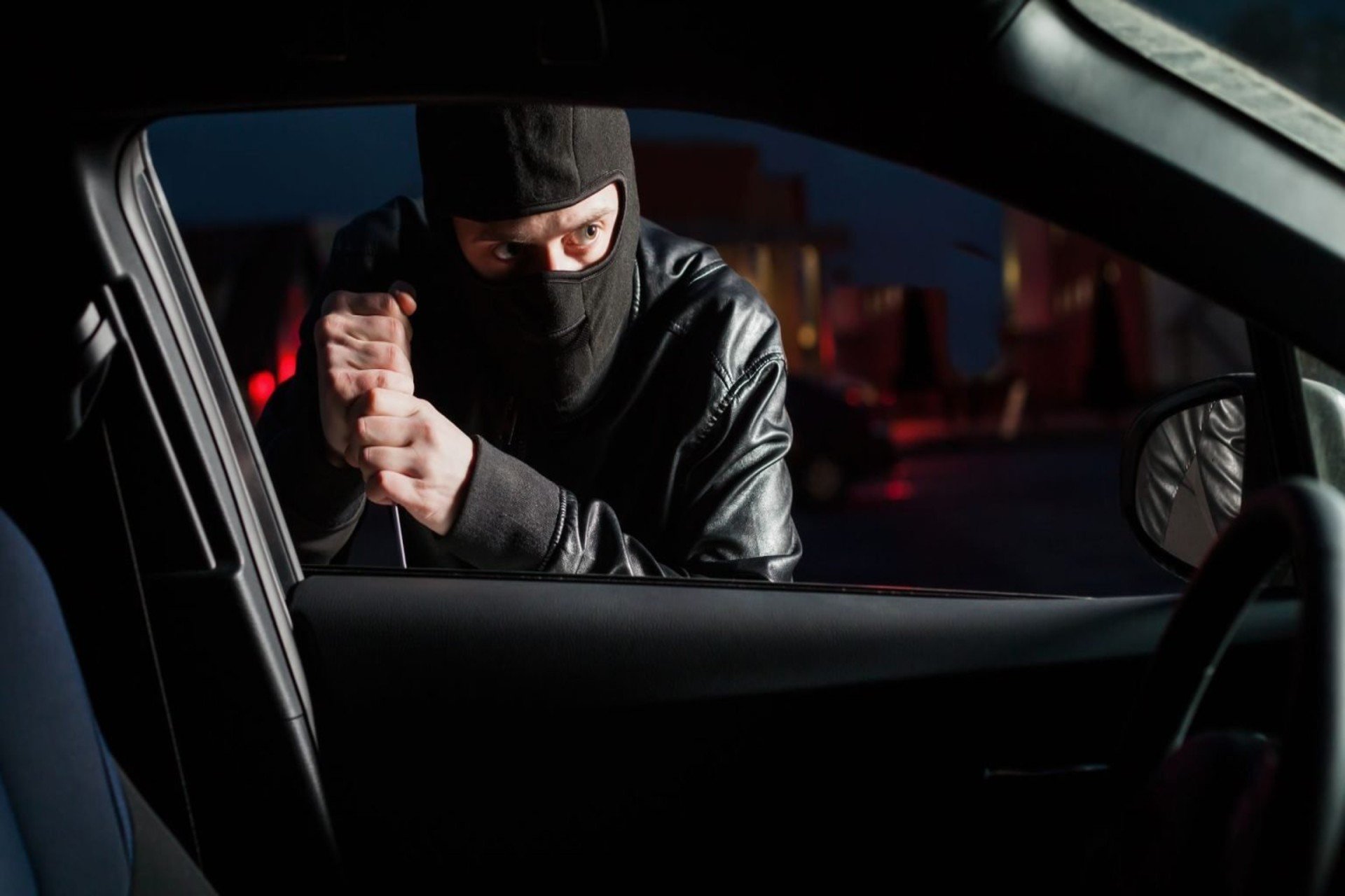 «Επαγγελματική» κλοπή στο Περιστέρι: Άρπαξαν αυτοκίνητο σε 90”! (βίντεο)