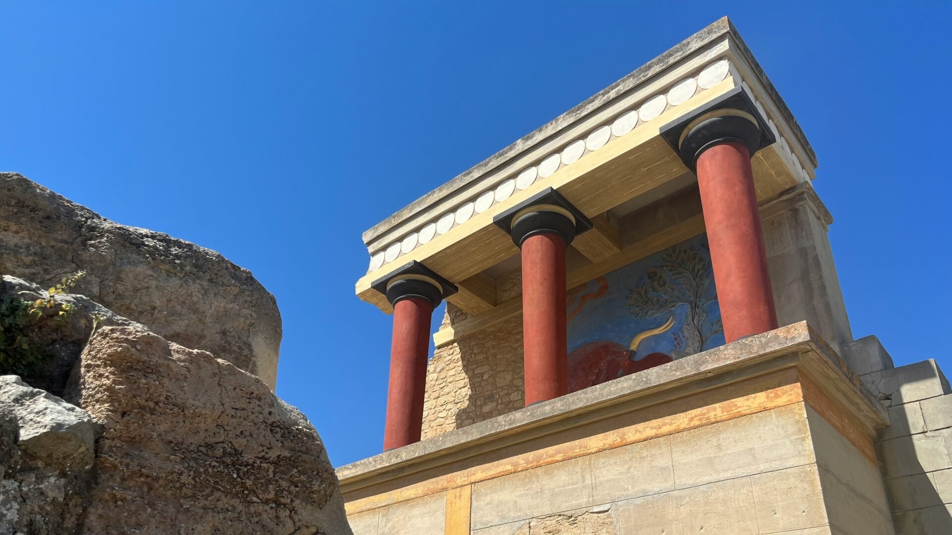 Λαβύρινθος της Κρήτης: Μύθος ή Πραγματικότητα;