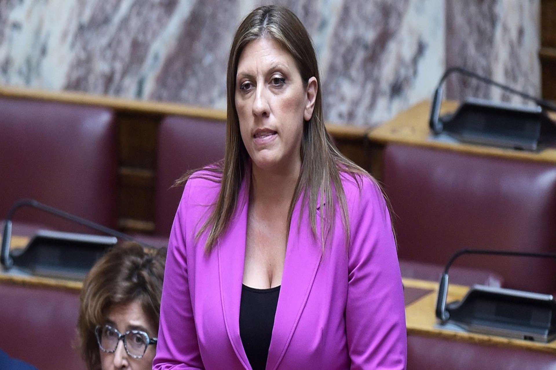 Επεισοδιακή συνέντευξη της Κωνσταντοπούλου στον ΣΚΑΪ : Έμεινε τρία λεπτά, ρωτήθηκε για Τσίπρα και αποχώρησε (βίντεο)