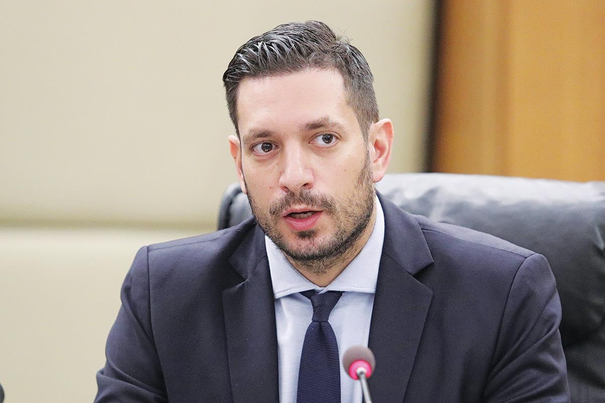 Άλαλος ο Κυρανάκης για το «δώρο» Παληού στον εαυτό του