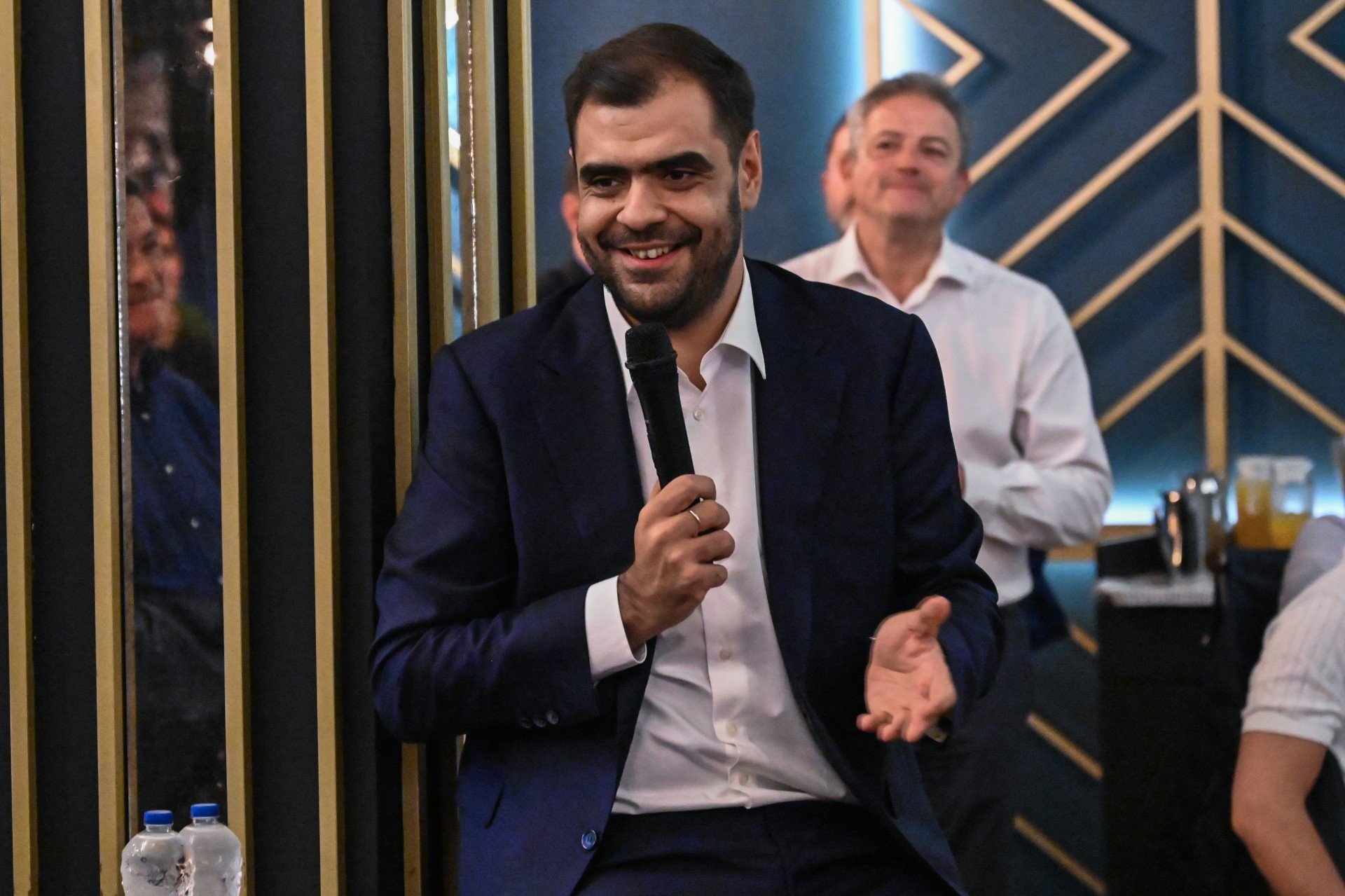 Νέα επίθεση Μαξίμου σε Ρωσία – Κιχ όμως για Τουρκία…