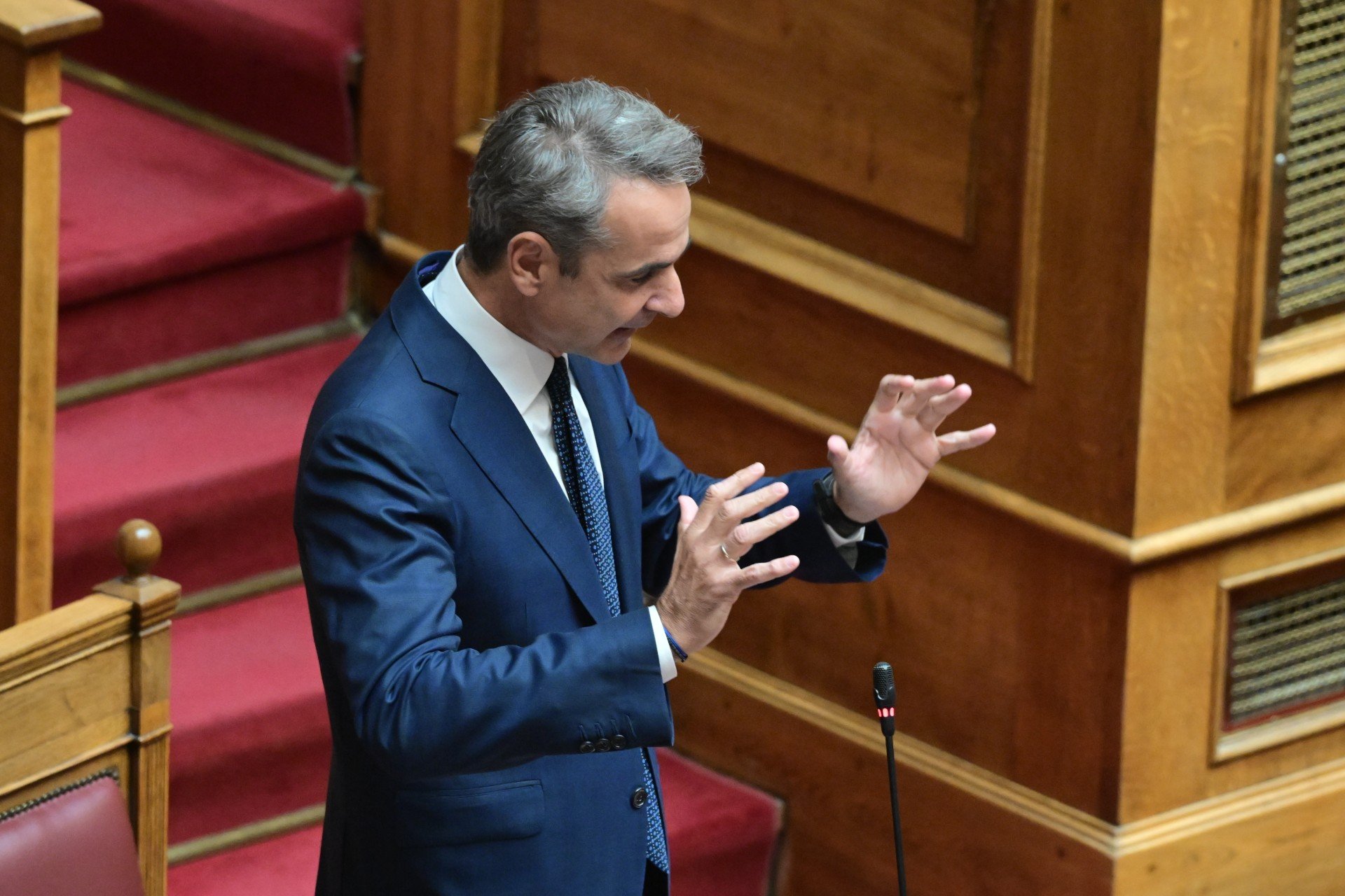 Κυβίστηση Μητσοτάκη: Από κατήγορος του τραμπισμού, υπέρμαχος του Τραμπ! (βίντεο)