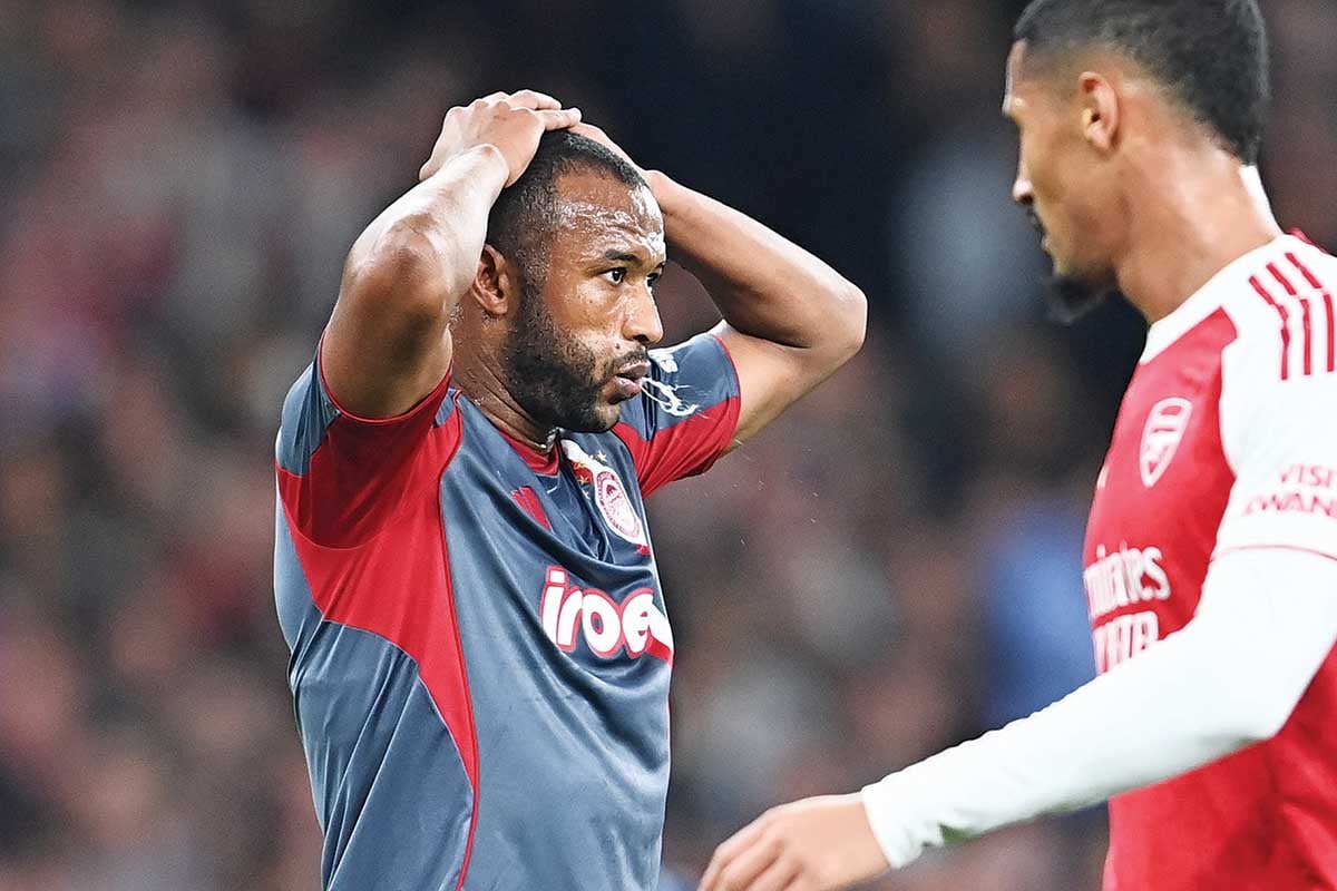 Ο Ολυμπιακός κοίταξε στα μάτια την Αρσεναλ, αλλά πλήρωσε δύο στιγμές αδράνειας